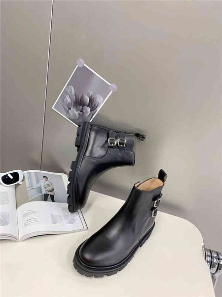 boots autumn and winter walking boots low-key simple design full leather thick soled super soft martin, Black
boots autumn and winter walking boots low-key simple design full leather thick soled super soft martin, Black