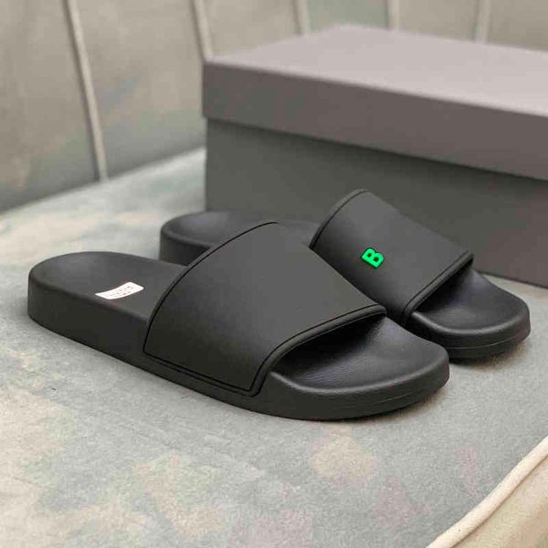 slippers designer slides sandals shoes summer pool black rubber men women size 35-45
slippers designer slides sandals shoes summer pool black rubber men women size 35-45