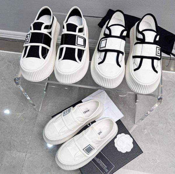 casual shoes canvas shoe platform sneakers vintage thick soled classic black white fashion modern simple cute round toes leisure walking
casual shoes canvas shoe platform sneakers vintage thick soled classic black white fashion modern simple cute round toes leisure walking