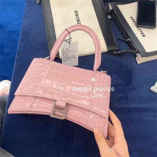 new evening bags luxurys designer handbags handbag balenciga hourglass bag crocodile hourglass handbag single shoulder messenger portable ho
new evening bags luxurys designer handbags handbag balenciga hourglass bag crocodile hourglass handbag single shoulder messenger portable ho