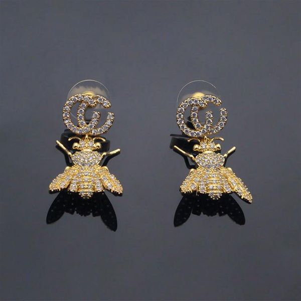 luxury jewelry designer women earring alphabetic hanging bee full diamond earring ladies fashion bee earring213y, Golden;silver
luxury jewelry designer women earring alphabetic hanging bee full diamond earring ladies fashion bee earring213y, Golden;silver