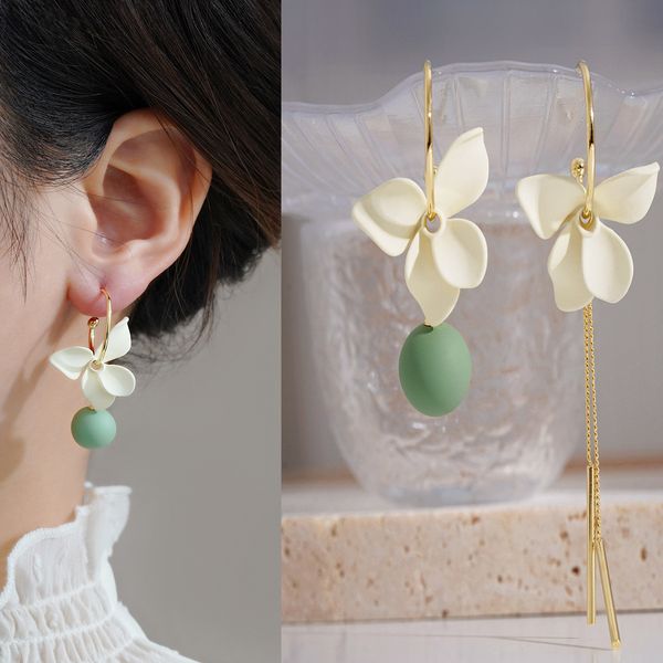 designer jewelry earrings dangle asymmetry of the new french white summer tassel earrings small design feeling gentleness and collars, Silver
designer jewelry earrings dangle asymmetry of the new french white summer tassel earrings small design feeling gentleness and collars, Silver