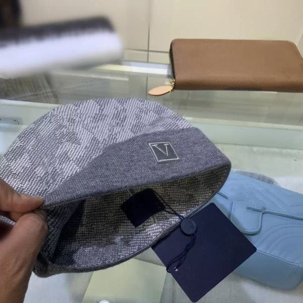 luxury brand bucket hats sun caps embroidery hat with inner label panama bob basin cap outdoor fisherman hat, Blue;gray
luxury brand bucket hats sun caps embroidery hat with inner label panama bob basin cap outdoor fisherman hat, Blue;gray
