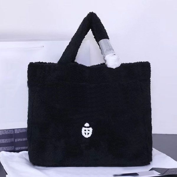 luxury crossbody shoulder shop bag women handbags soft designer bag designer large capacity tote bags triangular sequin handle purse
luxury crossbody shoulder shop bag women handbags soft designer bag designer large capacity tote bags triangular sequin handle purse