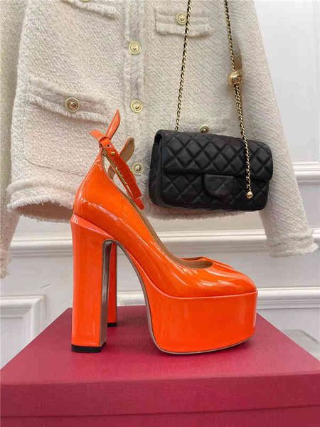 sandals products in spring and summer of paris fashion week runway model hentian high heels waterproof platform banquet shoes high, Black
sandals products in spring and summer of paris fashion week runway model hentian high heels waterproof platform banquet shoes high, Black