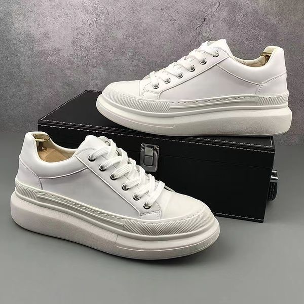 european station brand men's sports shoes new trend trifle soles leather casual shoes designer korean version thick increase fashion ro
european station brand men's sports shoes new trend trifle soles leather casual shoes designer korean version thick increase fashion ro