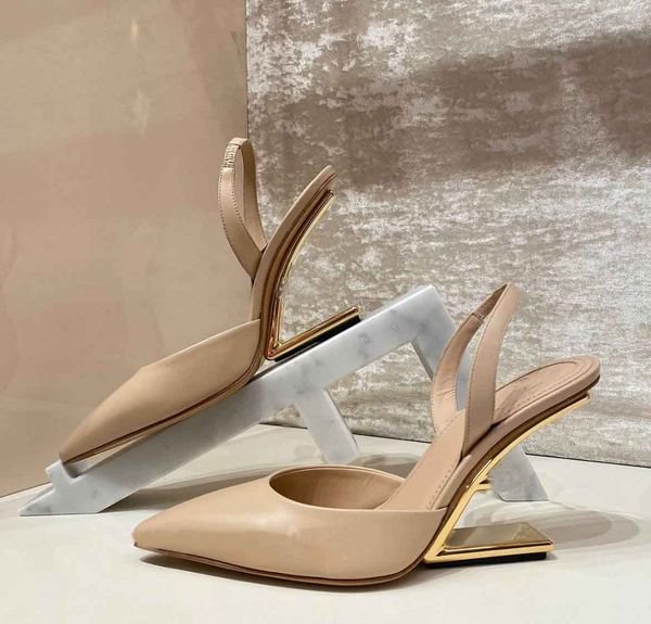 italy brand first sandals shoes women pointy-toe calf leather nude black white pumps party dress sculptural f-shaped heel lady lady slingbac
italy brand first sandals shoes women pointy-toe calf leather nude black white pumps party dress sculptural f-shaped heel lady lady slingbac