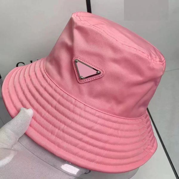 2022 classic ball caps designer autumn winter style beanie hats men and women fashion universal knitted cap autumn wool outdoor, Blue;gray
2022 classic ball caps designer autumn winter style beanie hats men and women fashion universal knitted cap autumn wool outdoor, Blue;gray