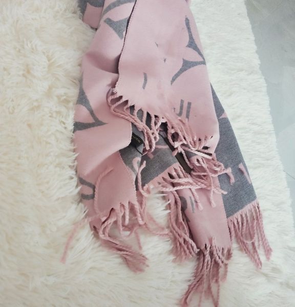 2022 new wholesale wool silk scarf designer cashmere scarves fashion luxury shawl long neck winter scarfs, Blue;gray
2022 new wholesale wool silk scarf designer cashmere scarves fashion luxury shawl long neck winter scarfs, Blue;gray