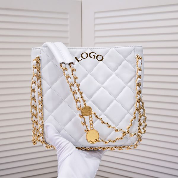 7a fashion bags genuine leather totes exquisite gold coin hardware decoration handbags
7a fashion bags genuine leather totes exquisite gold coin hardware decoration handbags