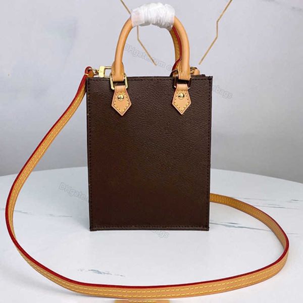 fashion mini ladies totes bag detachable shoulder strap double handle bags high-quality leather messenger designer classic flower wallet
fashion mini ladies totes bag detachable shoulder strap double handle bags high-quality leather messenger designer classic flower wallet