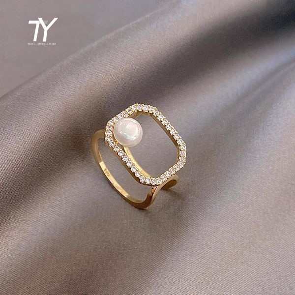 classic hollow out square pearl gold color rings for woman's 2022 new fashion korean jewelry wedding party girl's unusual rings, Golden;silver
classic hollow out square pearl gold color rings for woman's 2022 new fashion korean jewelry wedding party girl's unusual rings, Golden;silver