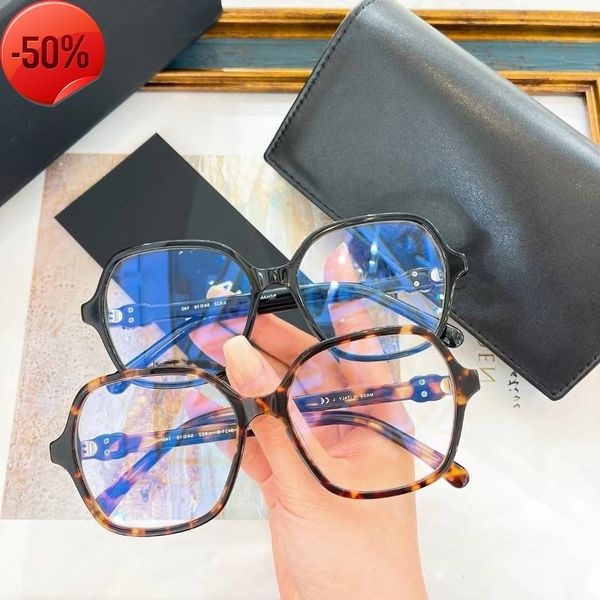 designer sunglasses xiangjia.com is popular with the same literary and artistic ins trend glass. women's versatile fashion flat lens 34, White;black
designer sunglasses xiangjia.com is popular with the same literary and artistic ins trend glass. women's versatile fashion flat lens 34, White;black