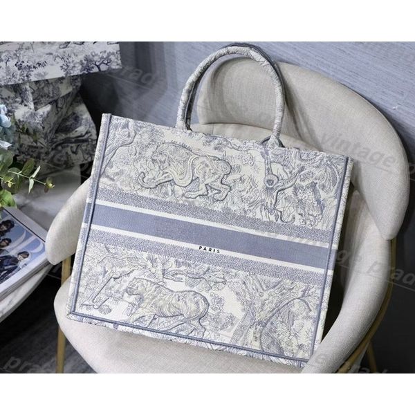 quality embroidery bags original luxurys designers handbags hobo embroidered tiger pattern large capacity shopping purse
quality embroidery bags original luxurys designers handbags hobo embroidered tiger pattern large capacity shopping purse