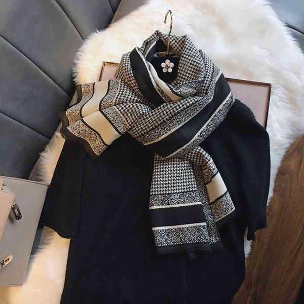 classic style autumn and warm scarf women's imitation cashmere double-sided lattice temperament versatile bib long style enlarged, Blue;gray
classic style autumn and warm scarf women's imitation cashmere double-sided lattice temperament versatile bib long style enlarged, Blue;gray
