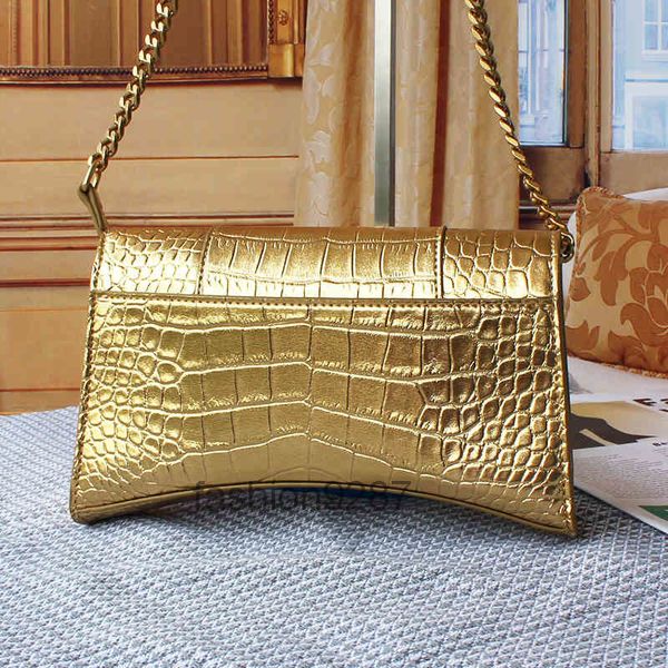 fashion ladies bag designer luxury leather crocodile pattern pearlescent single shoulder messenger 23cm 2022
fashion ladies bag designer luxury leather crocodile pattern pearlescent single shoulder messenger 23cm 2022