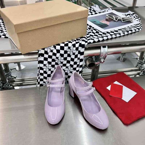 dress shoes temperament celebrities single shoes versatile autumn thick heel french patent leather mary jane high s, Black
dress shoes temperament celebrities single shoes versatile autumn thick heel french patent leather mary jane high s, Black