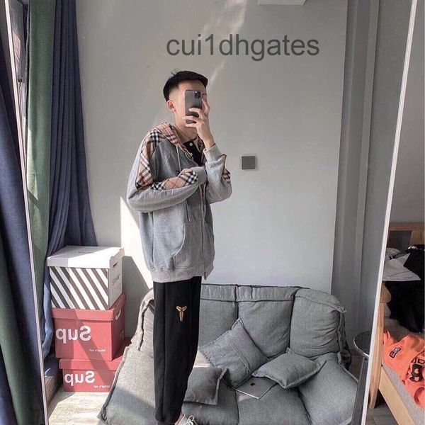 2022 designer burb coat and jacket price spring summer korean version of social men's lattice hooded cardigan 8kov, Black;brown
2022 designer burb coat and jacket price spring summer korean version of social men's lattice hooded cardigan 8kov, Black;brown