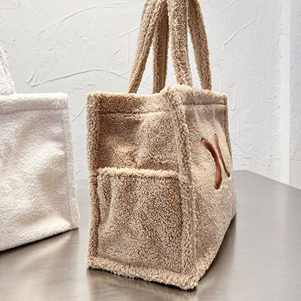 designer luxury women the tote bag fashion versatile handbags shoulder crossbody bags purse tories totes large capacity saddle wallets 7a q8
designer luxury women the tote bag fashion versatile handbags shoulder crossbody bags purse tories totes large capacity saddle wallets 7a q8