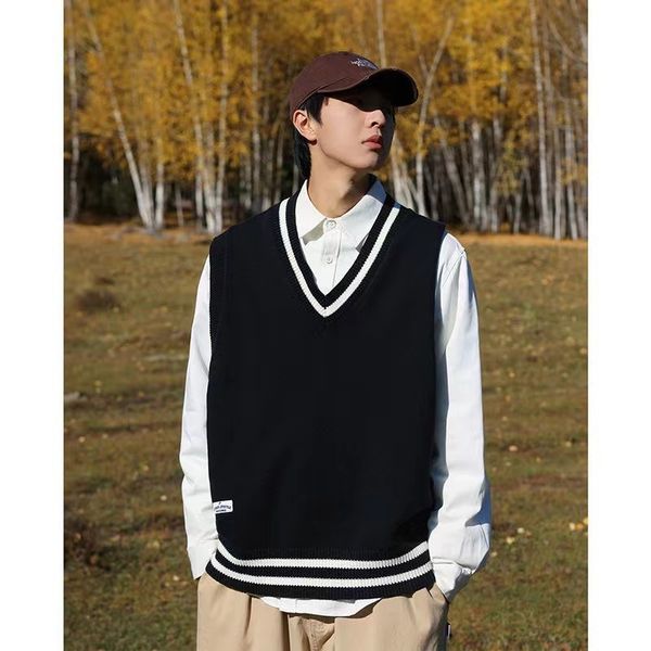 men s sweaters two piece set sleeveless knitted vest loose v neck sweater khaki black color coats fashion trend pullover 2xl 220912, White;black
men s sweaters two piece set sleeveless knitted vest loose v neck sweater khaki black color coats fashion trend pullover 2xl 220912, White;black