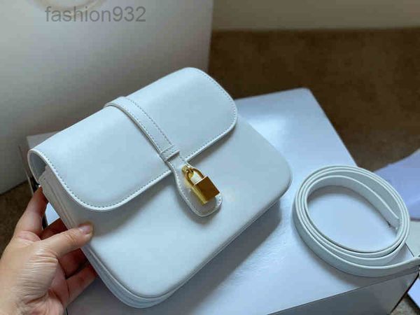 620s ening bags shoulder bags luxury brand tabou fashion simple square bag women's designer real leather mobile phone handbags 1220
620s ening bags shoulder bags luxury brand tabou fashion simple square bag women's designer real leather mobile phone handbags 1220