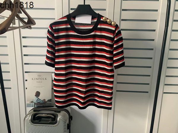 22ss spring and summer new balmas cotton linen loose stripe gold button pullover ins couple knitted t-shirt, White;black
22ss spring and summer new balmas cotton linen loose stripe gold button pullover ins couple knitted t-shirt, White;black