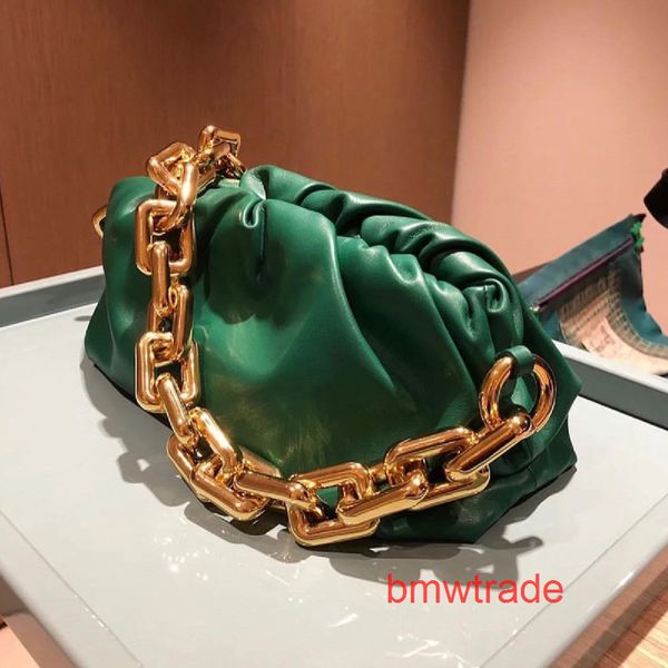 pouch bag designer bottegas handbags women venetas clutch bags 2022 new arrived women's shoulder bag hand clouds cluth
pouch bag designer bottegas handbags women venetas clutch bags 2022 new arrived women's shoulder bag hand clouds cluth