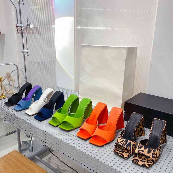slippers summer style high-heeled slippers fashionable and simple square head open toe thick heel roman sandals, Black
slippers summer style high-heeled slippers fashionable and simple square head open toe thick heel roman sandals, Black