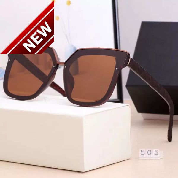 2022 digner sunglass beach sunglass for woman man optional good quality brand glass polarized uv400 with boxx3fy, White;black
2022 digner sunglass beach sunglass for woman man optional good quality brand glass polarized uv400 with boxx3fy, White;black