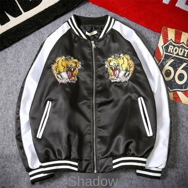 men's jackets autumn men's jacket embroidered tiger head satin baseball fashion jaket overcoat bomber streetwear 220912, Black;brown
men's jackets autumn men's jacket embroidered tiger head satin baseball fashion jaket overcoat bomber streetwear 220912, Black;brown