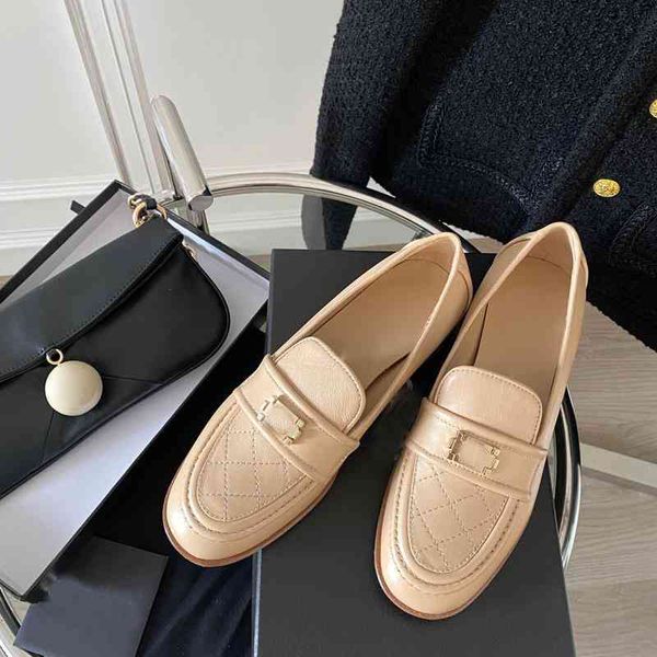 wear dress shoes french style ladies' single shoes women's autumn lofook british leather with medium heels 14l3, Black
wear dress shoes french style ladies' single shoes women's autumn lofook british leather with medium heels 14l3, Black