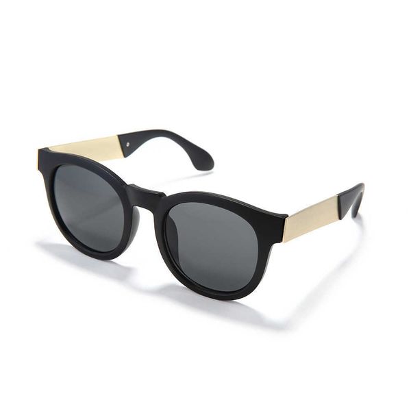 sunglasthi batch of 2022 new gm unglae women fahion men driving big face thin glae z002, White;black
sunglasthi batch of 2022 new gm unglae women fahion men driving big face thin glae z002, White;black