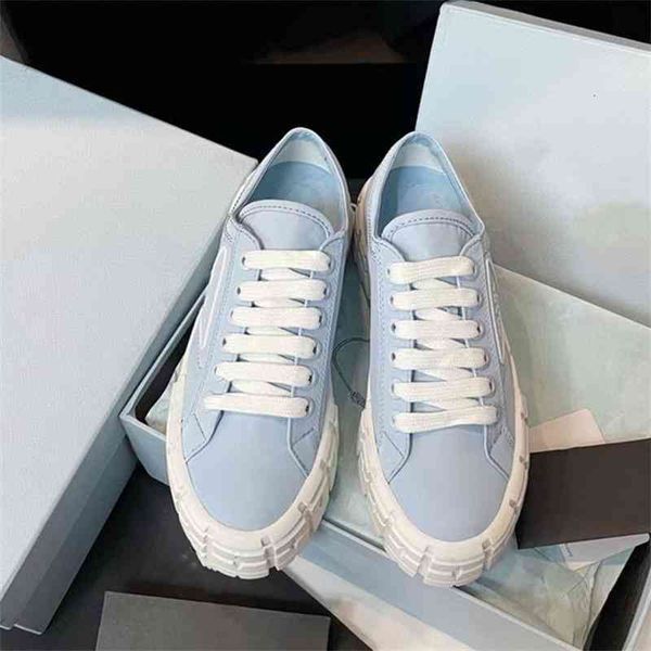 the sandals in autumn of round headed canvas sports leisure shoes sponge cake thick soled lace up biscuit small white v4v1, Black
the sandals in autumn of round headed canvas sports leisure shoes sponge cake thick soled lace up biscuit small white v4v1, Black