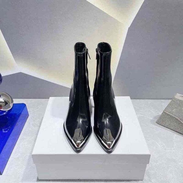 boots in the early autumn of martin boots lear thick heel middle tube thin women's metal pointed patent lear, Black
boots in the early autumn of martin boots lear thick heel middle tube thin women's metal pointed patent lear, Black
