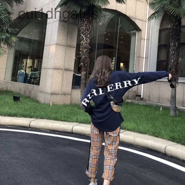 2022 brand burb hoodies price 22 year classic bat sleeve sweater with printed letters on the back, Black
2022 brand burb hoodies price 22 year classic bat sleeve sweater with printed letters on the back, Black