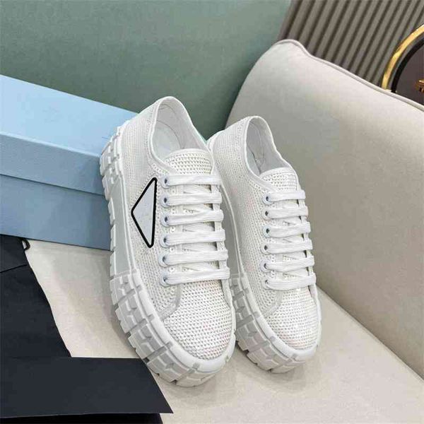 dress shoes biscuit shoes thick soled small white women's autumn versatile leisure sports board muffin heightening canvas, Black
dress shoes biscuit shoes thick soled small white women's autumn versatile leisure sports board muffin heightening canvas, Black
