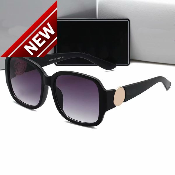 2021 women sunglass new fashion dign sunglass luxury digner brand polarized lens sun glass eyewear for men eyeglass metal frame40xb, White;black
2021 women sunglass new fashion dign sunglass luxury digner brand polarized lens sun glass eyewear for men eyeglass metal frame40xb, White;black