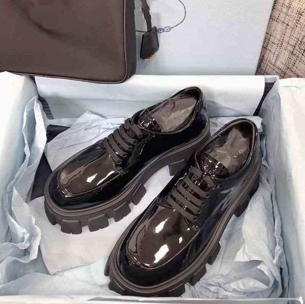 dress shoes liu wen the same sponge cake shoes women's fashion in autumn net red british style small leather european patent, Black
dress shoes liu wen the same sponge cake shoes women's fashion in autumn net red british style small leather european patent, Black
