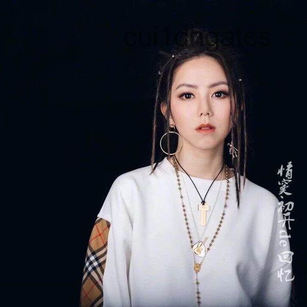 2022 designer burb hoodies online store deng ziqi's same family b sleeve arm lattice stitched sweater autumn 2, Black
2022 designer burb hoodies online store deng ziqi's same family b sleeve arm lattice stitched sweater autumn 2, Black