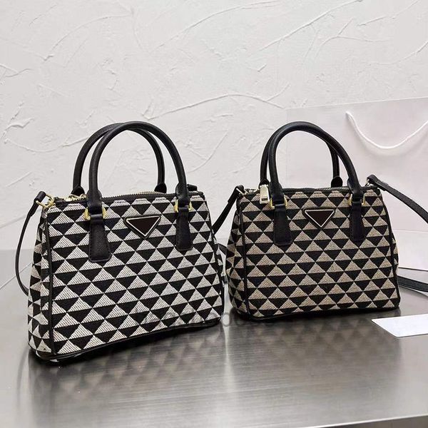 designer bags luxurys galleria designer bag ladies handbag leather fabric triangle pattern women totes crossbody tote quality sym
designer bags luxurys galleria designer bag ladies handbag leather fabric triangle pattern women totes crossbody tote quality sym
