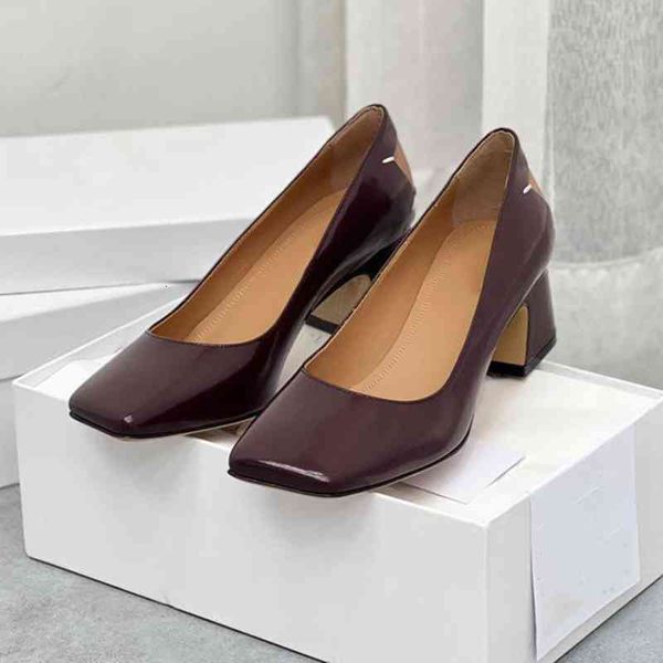 shoes french dress high heels women's square toe shoes in autumn black not tired thick temperament celebrities' single pq13
shoes french dress high heels women's square toe shoes in autumn black not tired thick temperament celebrities' single pq13