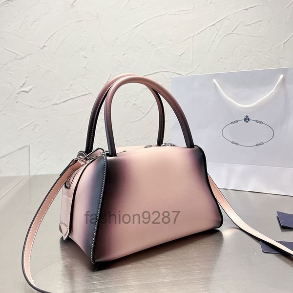 halo dye triangle totes bags crossbody bag women handbag purse genuine leather large capacity pocket double zipper closure fashion letters d
halo dye triangle totes bags crossbody bag women handbag purse genuine leather large capacity pocket double zipper closure fashion letters d