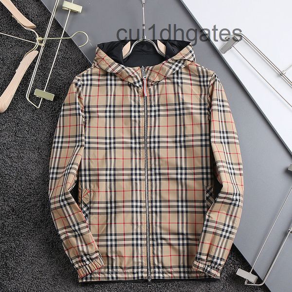 2022 designer burb coat and jacket price fashion youth hooded thin versatile casual jacket men's 2022 double-s, Black;brown
2022 designer burb coat and jacket price fashion youth hooded thin versatile casual jacket men's 2022 double-s, Black;brown