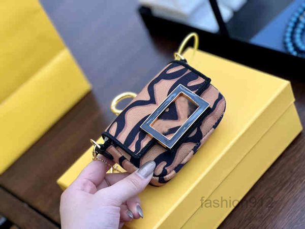 620s ening bags fanny packs designer pendant bags women shoulder card holder female tie dye mini coin purses with thin chain 220307multi poc
620s ening bags fanny packs designer pendant bags women shoulder card holder female tie dye mini coin purses with thin chain 220307multi poc