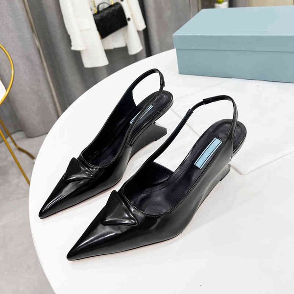 sandals spring and summer women's shoes fashion pointed slope heel back empty baotou french fairy temperament high-heeled sandals, Black
sandals spring and summer women's shoes fashion pointed slope heel back empty baotou french fairy temperament high-heeled sandals, Black