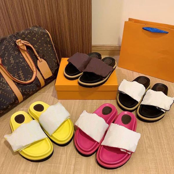 women luxury pool pillow comfort mules slides slippers designer solid color letter magic tape mule sandals women's satin flat bottom no, Black
women luxury pool pillow comfort mules slides slippers designer solid color letter magic tape mule sandals women's satin flat bottom no, Black