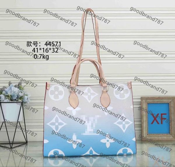 luxurys designers bags womens onthego handbags purse flower tote bag ladies casual tote pvc leather shoulder bags
luxurys designers bags womens onthego handbags purse flower tote bag ladies casual tote pvc leather shoulder bags