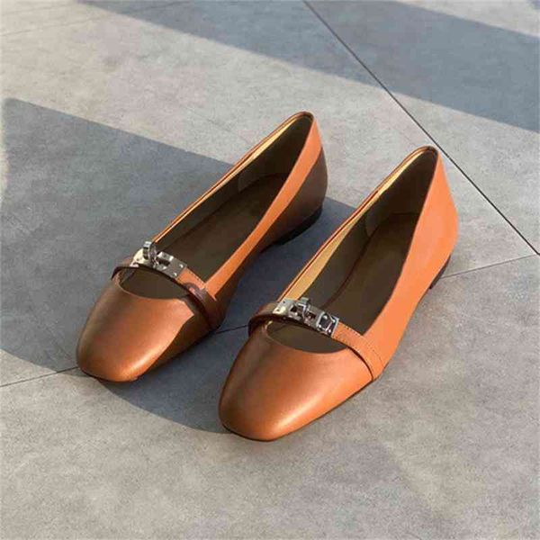 dress shoes ballet single shoes women's low heel shallow mouth sheepskin french temperament lady's square head grandma in autumn, Black
dress shoes ballet single shoes women's low heel shallow mouth sheepskin french temperament lady's square head grandma in autumn, Black