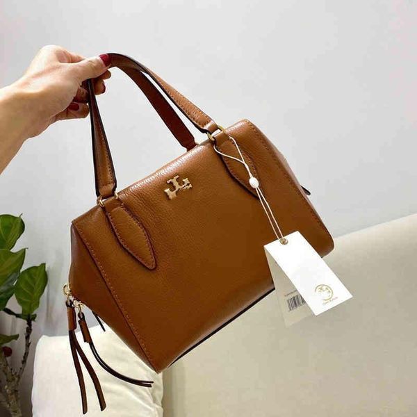 brand s tb bagoutlet bag beancurd deigner handbag fahionable and generou firt layer of cowhide lant acro the hand bag v tories burchs egd 
brand s tb bagoutlet bag beancurd deigner handbag fahionable and generou firt layer of cowhide lant acro the hand bag v tories burchs egd