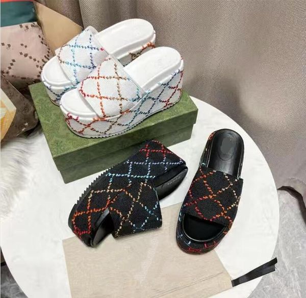 2023 slipper womens fashion embroidered canvas designer slides slip on slippers girls 60mm canvas covered platform sandals and dust bags, Black
2023 slipper womens fashion embroidered canvas designer slides slip on slippers girls 60mm canvas covered platform sandals and dust bags, Black
